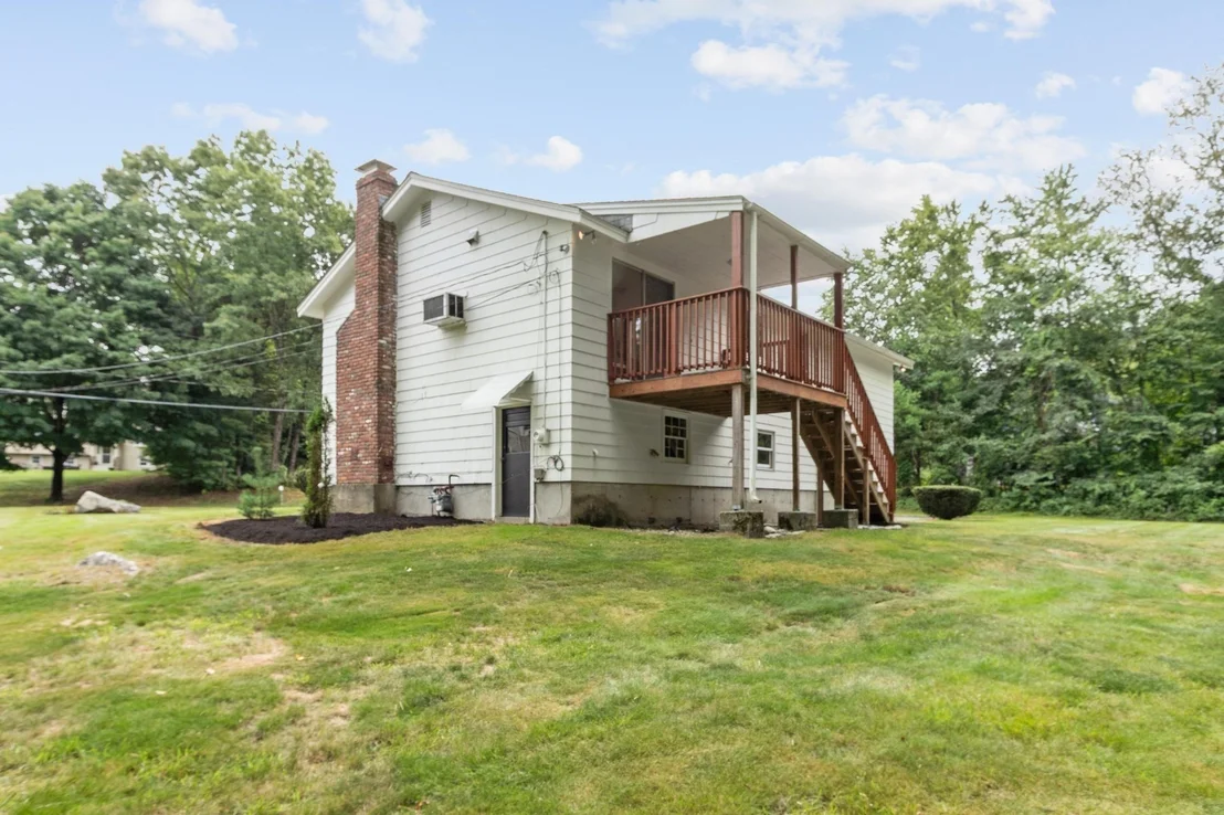 Photo of 18 Cowdrey Ln