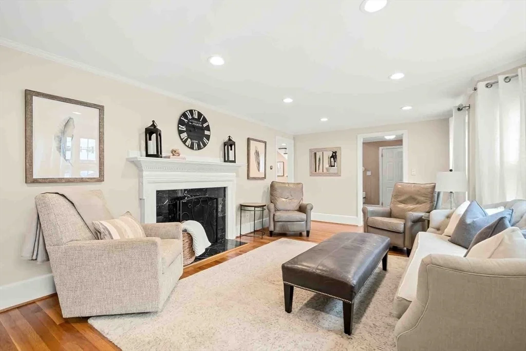 Photo of 34 Edward Ave.