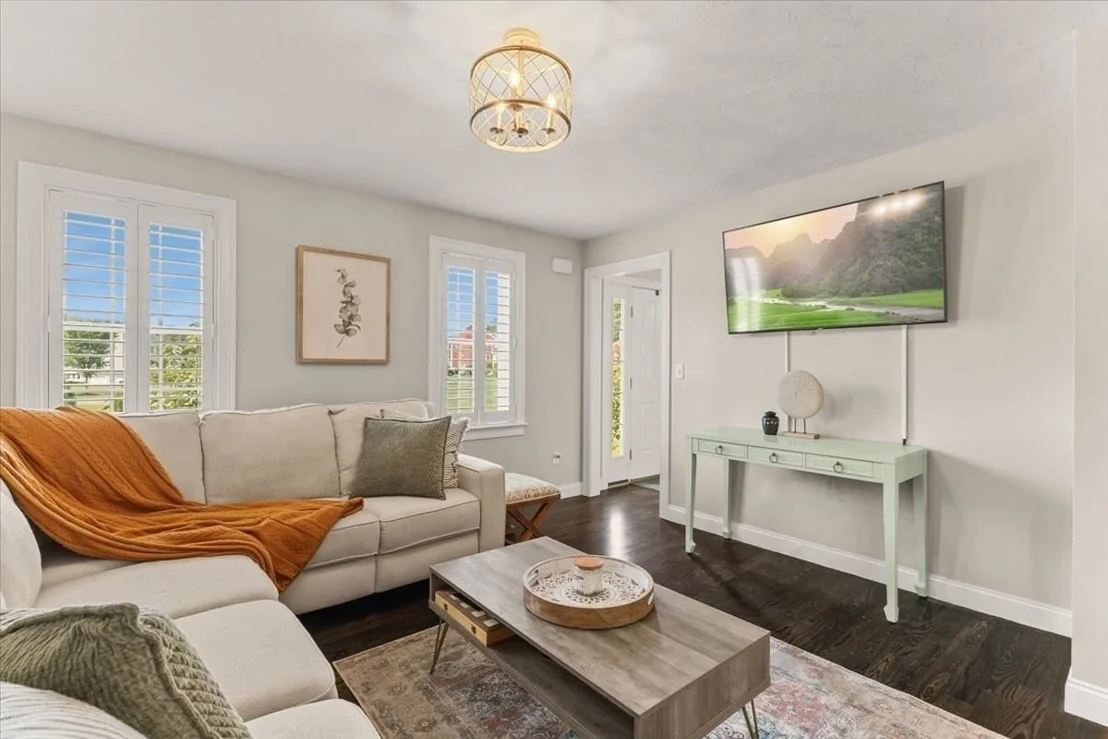 Photo of 32 Pocksha Dr