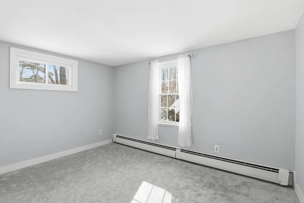 Photo of 20 Lee Ave