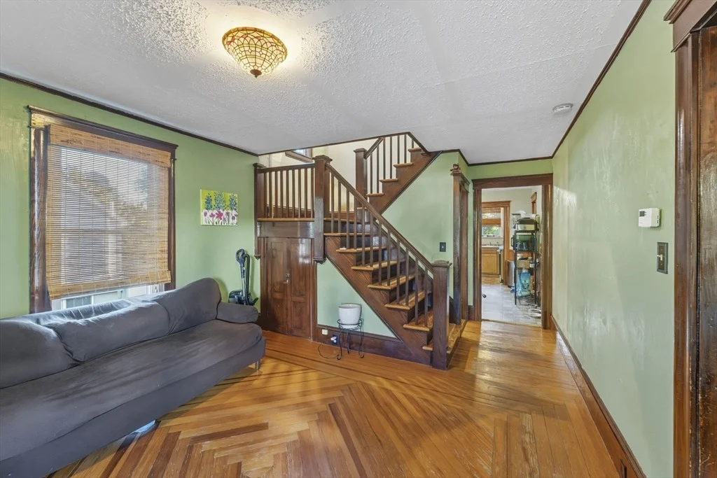 Photo of 25 Jillson Ave