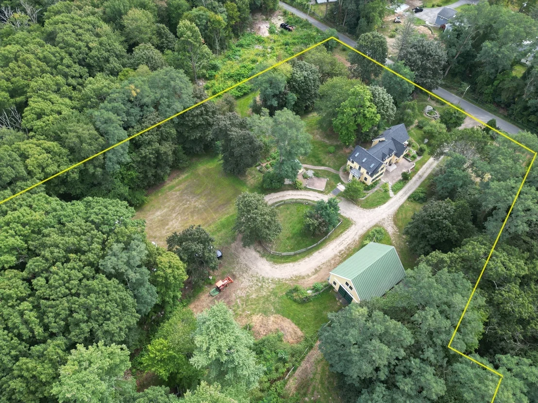 Photo of 19-21 Downfall Rd