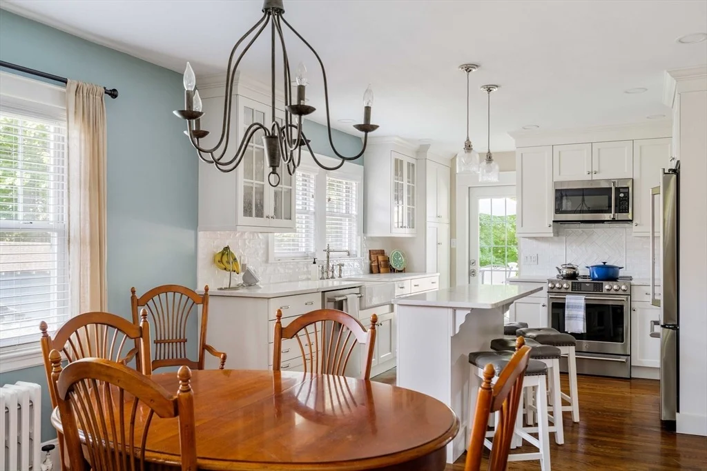 Photo of 54 Endicott Rd