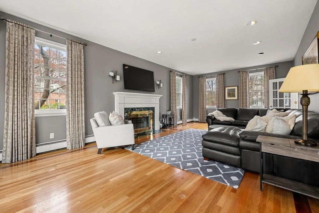 Photo of 20 Herrick Dr