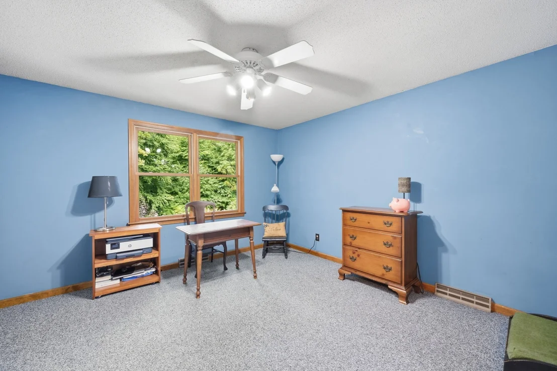 Photo of 22 Grassy Meadow Rd