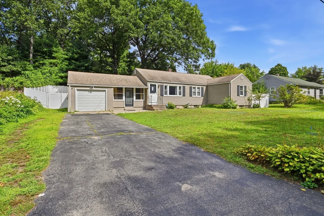 Photo of 42 N Brook Rd