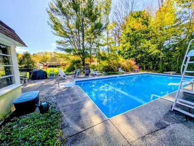 Photo of 16 Pinewood  Dr