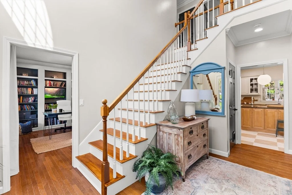 Photo of 353 Finch Rd