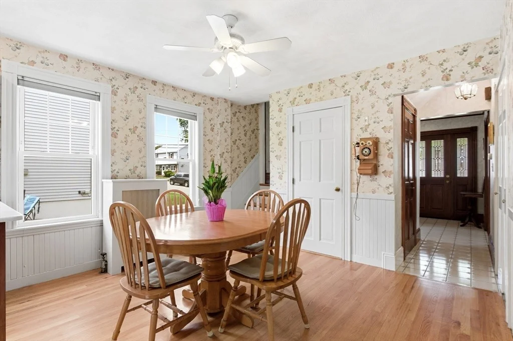 Photo of 6 Buttonwood Lane