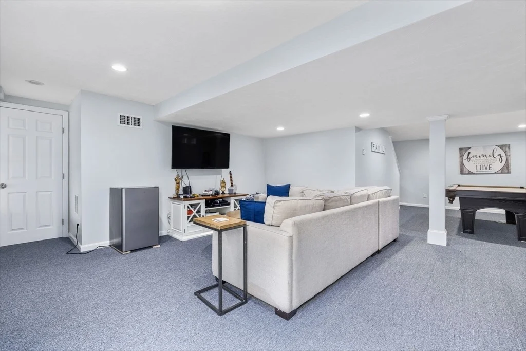 Photo of 244 Robert Rd