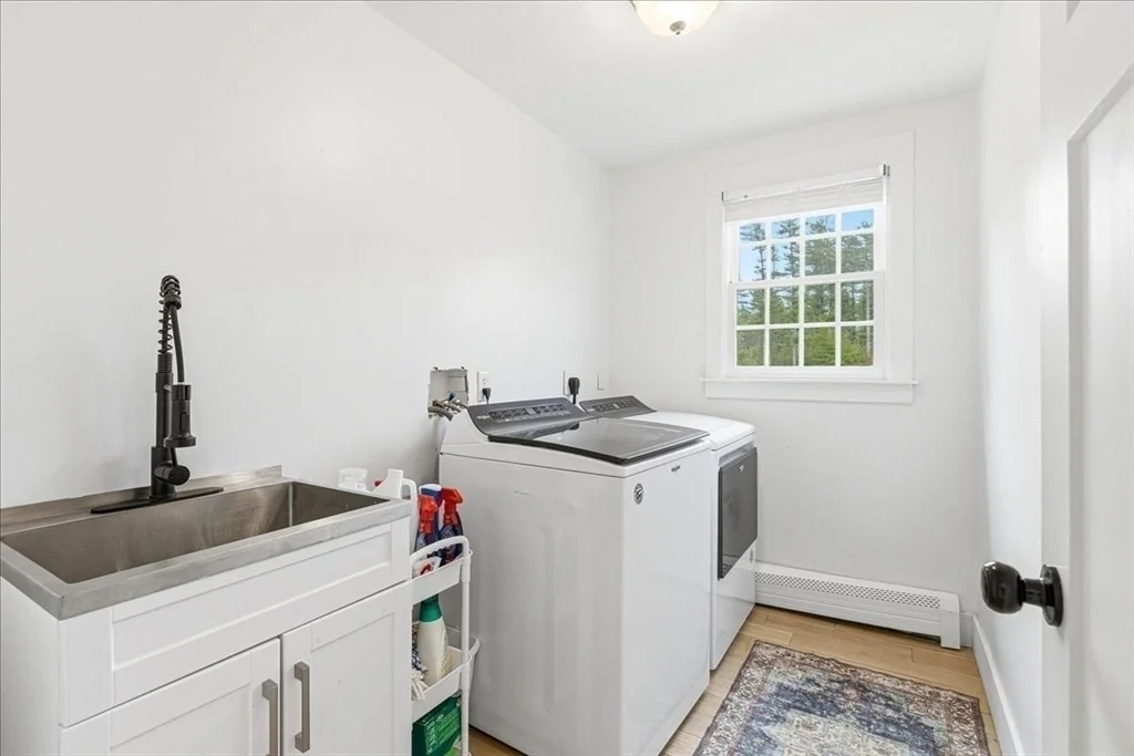 Photo of 2 Commons Dr