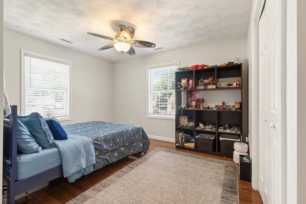 Photo of 34 Moffett Road