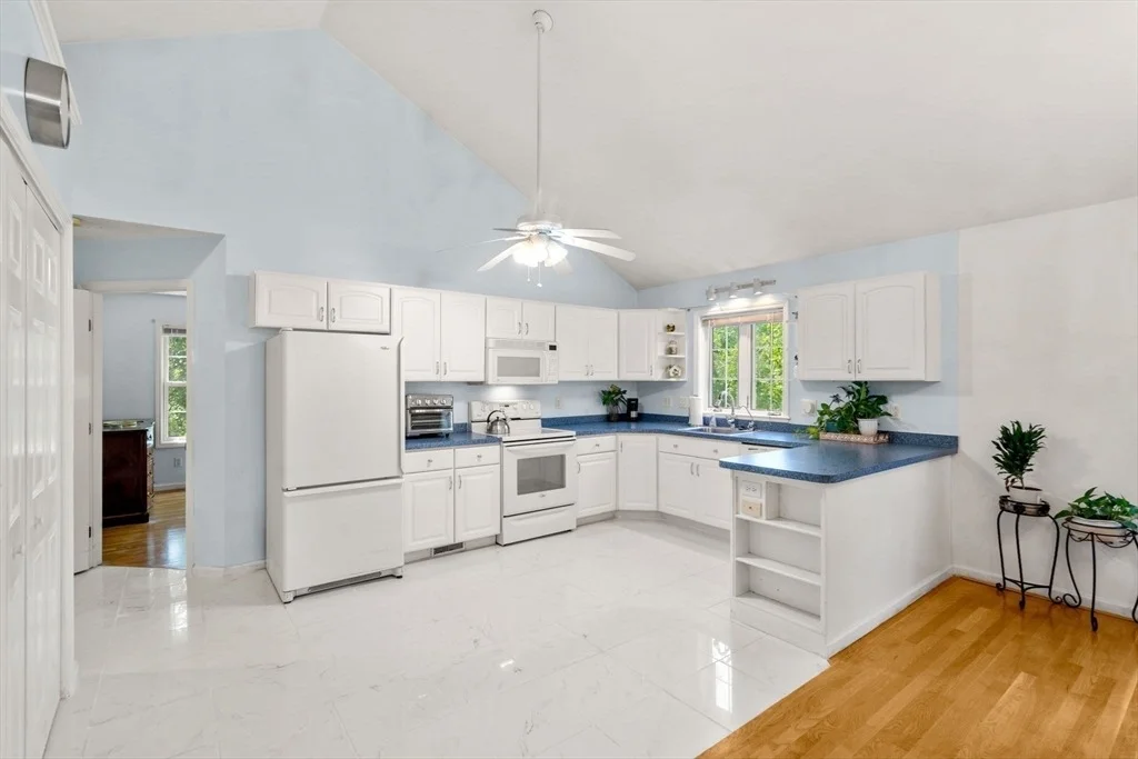 Photo of 10 Gianna Dr