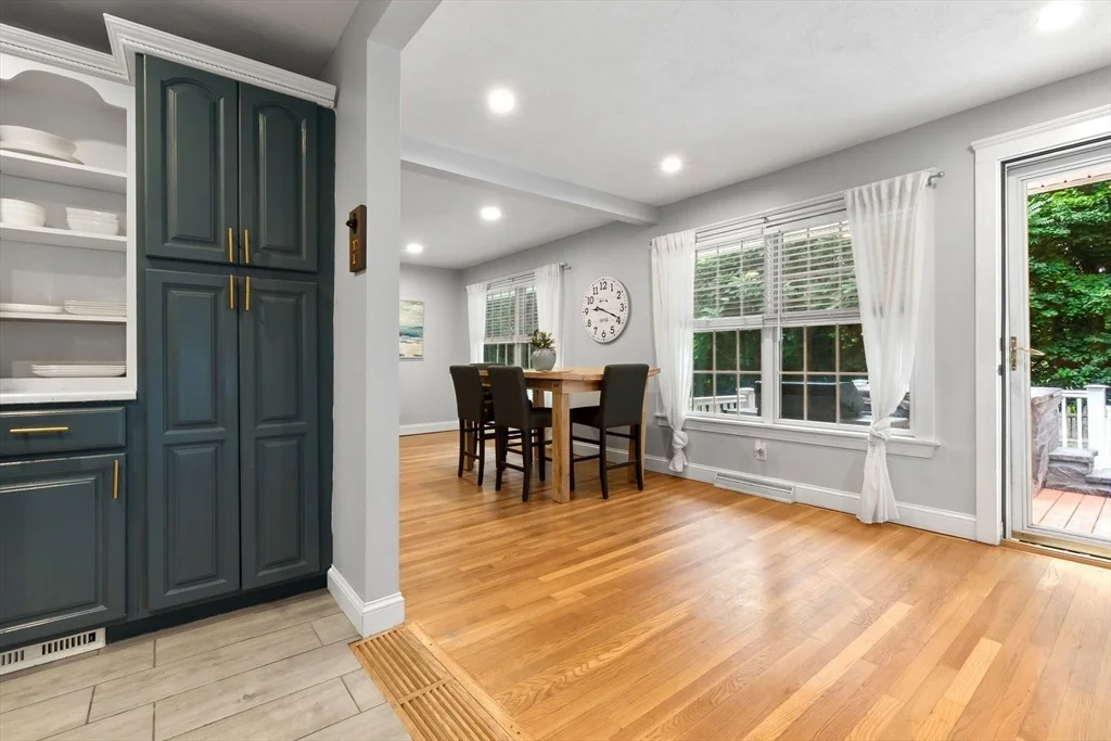 Photo of 55 Old Ferry Rd