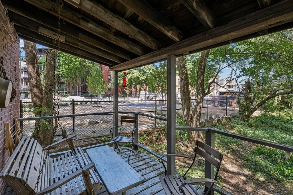 Photo of 10 Eldridge Pl