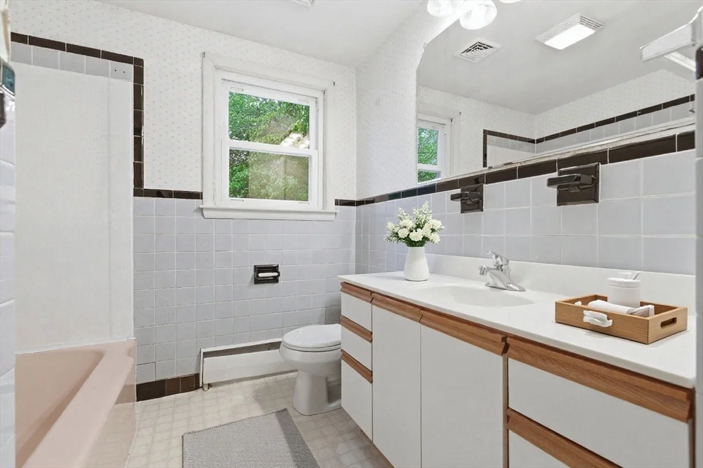 Photo of 141 Pine Ridge Rd