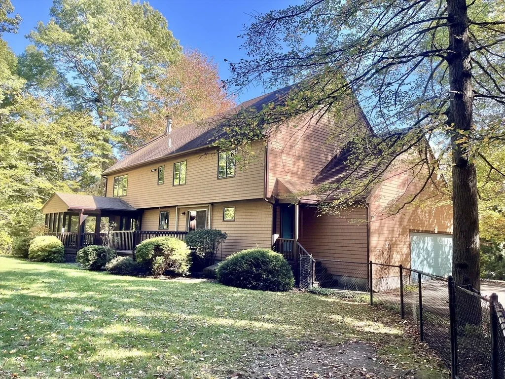 Photo of 417 Birchbark Dr
