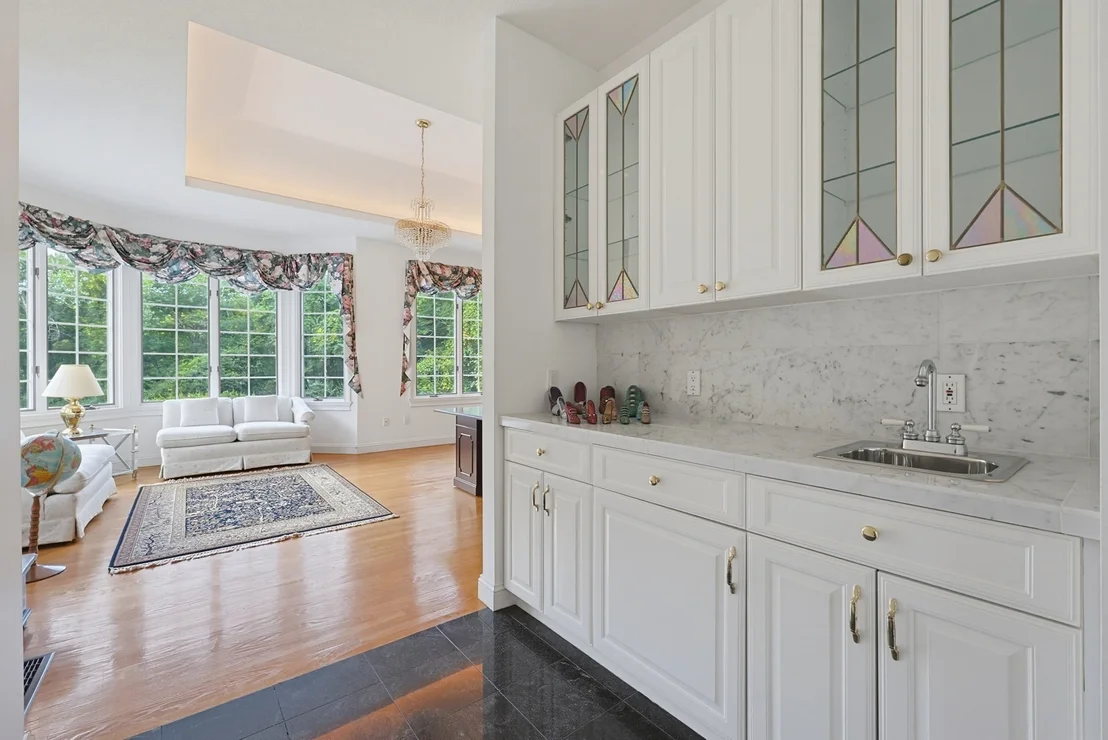Photo of 88 Fairway Dr