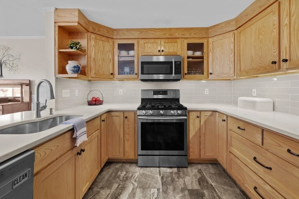 Photo of Unit C at 28 Coldspring Dr