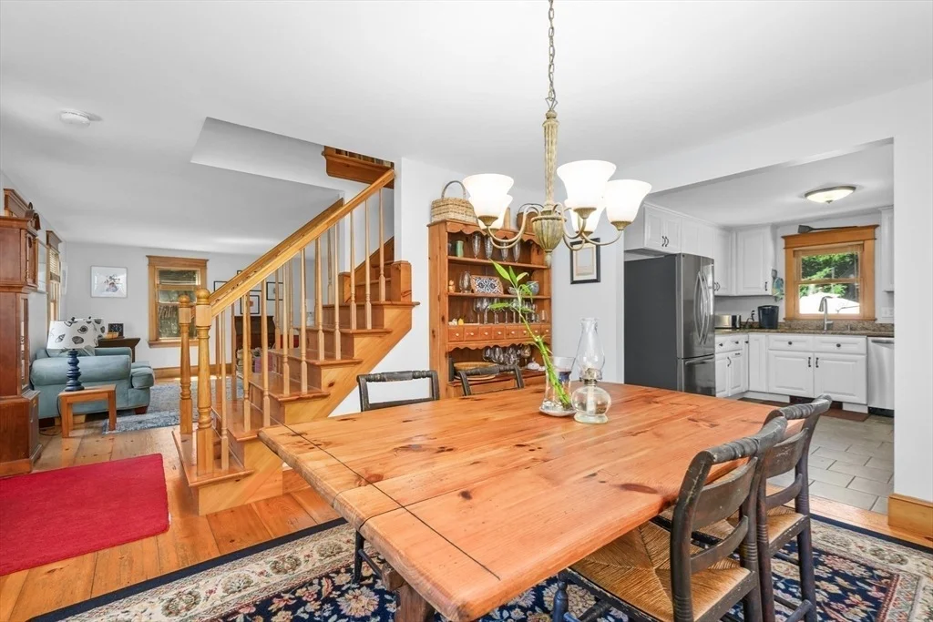 Photo of 213 Hinckley Rd