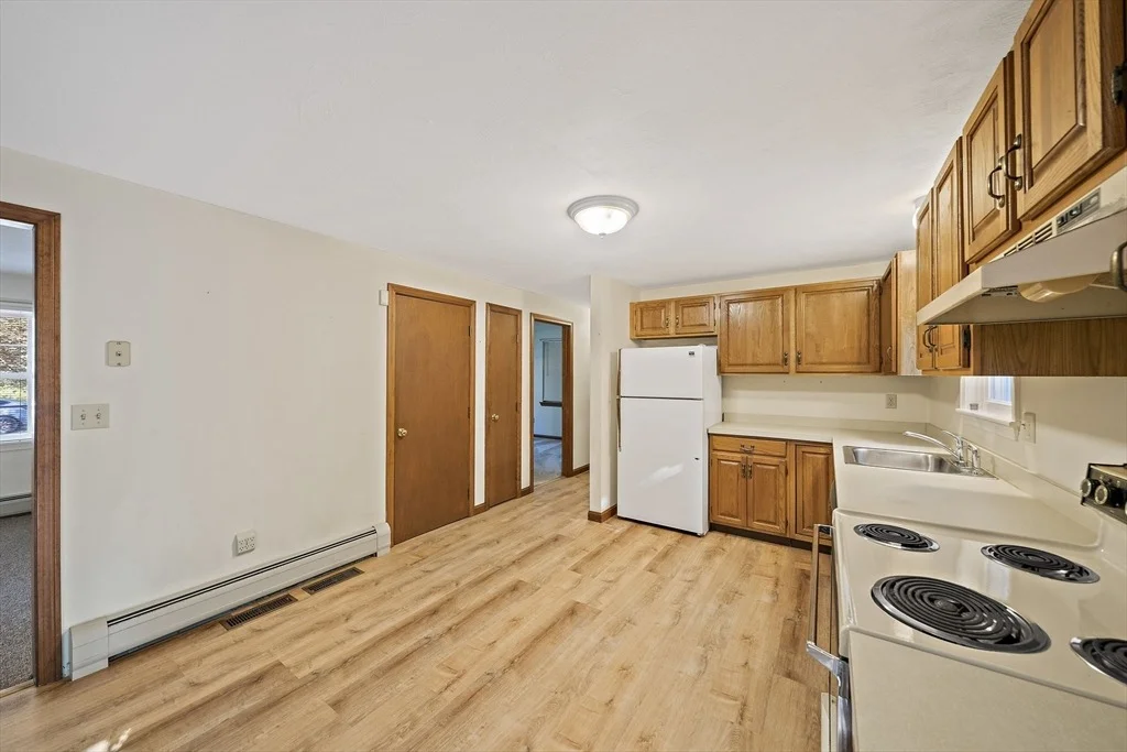 Photo of 20 Biscayne Dr