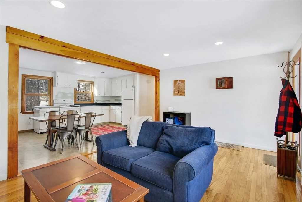 Photo of 155 Farmington Rd