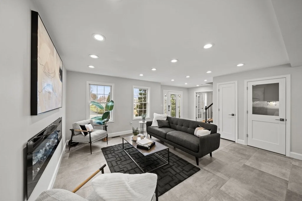 Photo of 23 Carle Dr