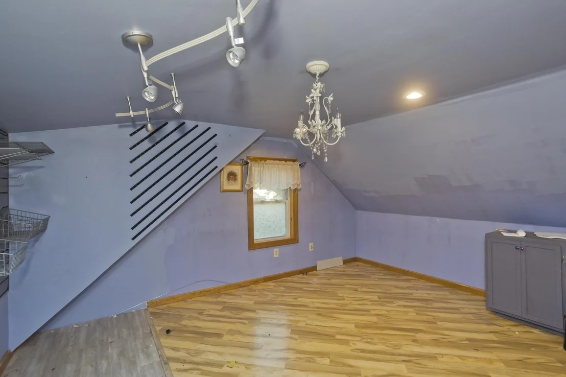Photo of 42 Glenn Dr