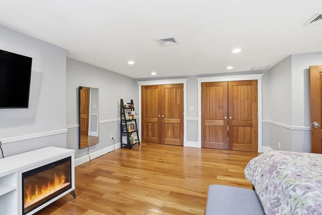 Photo of 1 Geraldine Ln