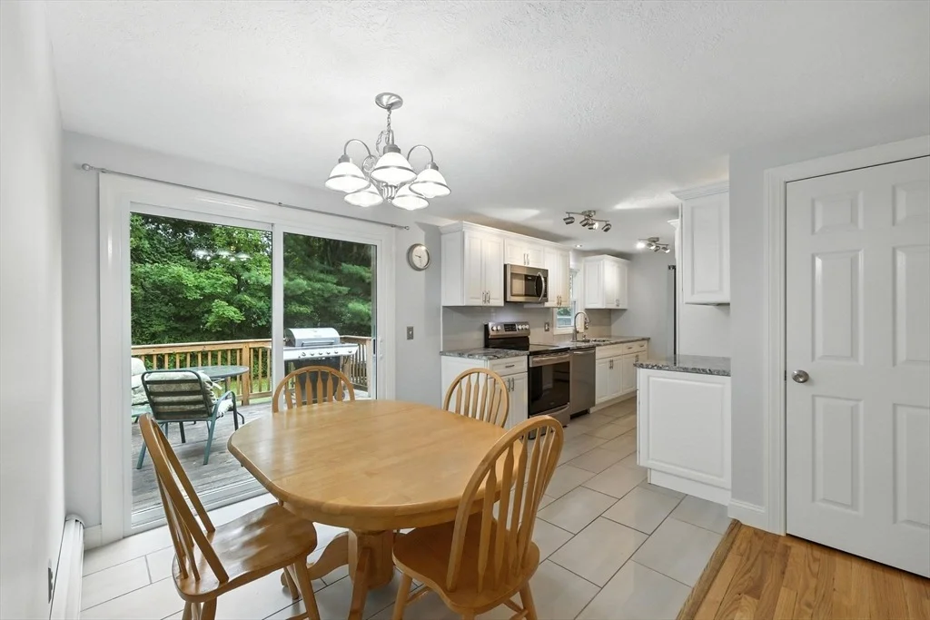 Photo of 6 Oakridge Cir