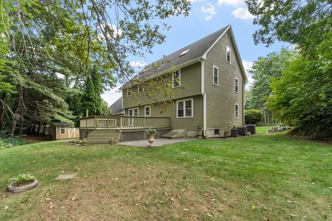 Photo of 4 Apple Tree Ln