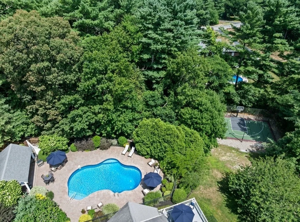 Photo of 160 Hillcrest Rd