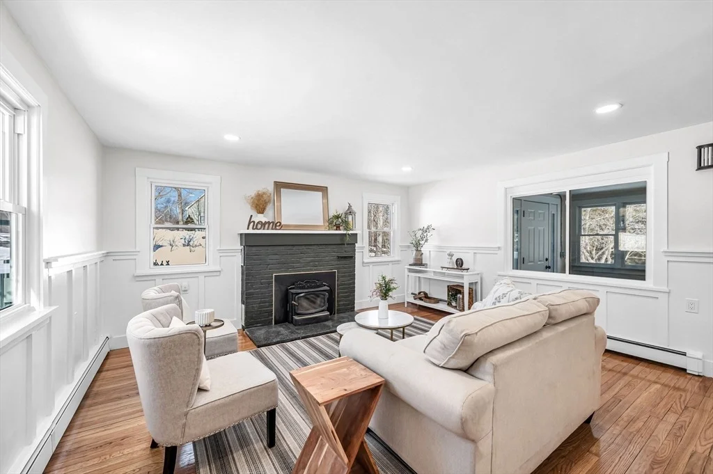 Photo of 285 Granby Road