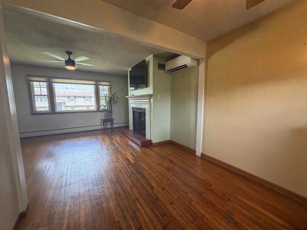 Photo of 24 Crestshire Drive