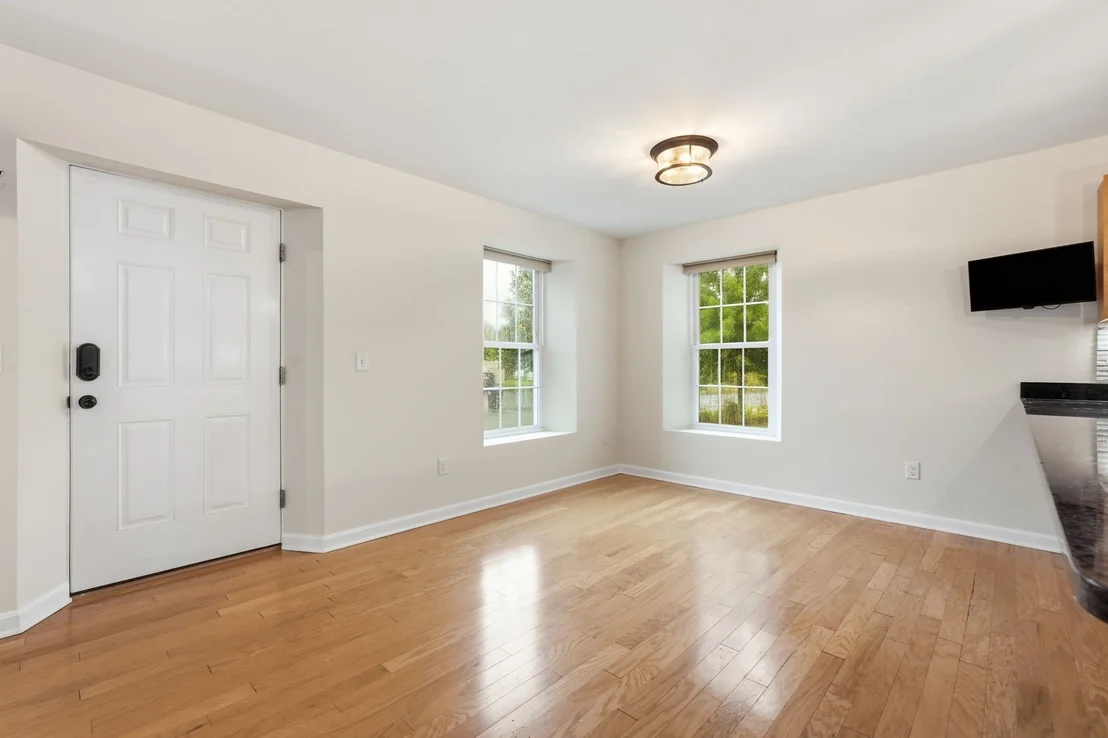 Photo of 36 Treehouse Cir