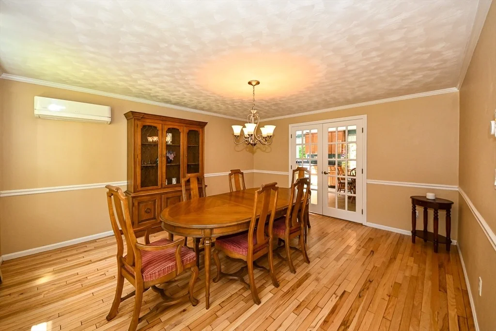 Photo of 311 Pine St (Stonewood Lane)