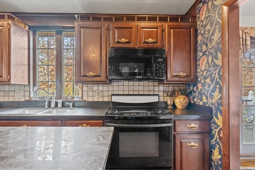 Photo of 113 Indian Hill Rd