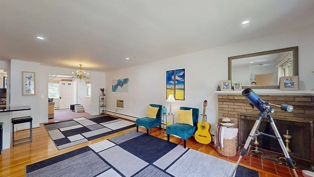 Photo of 10 Pine Tree Lane