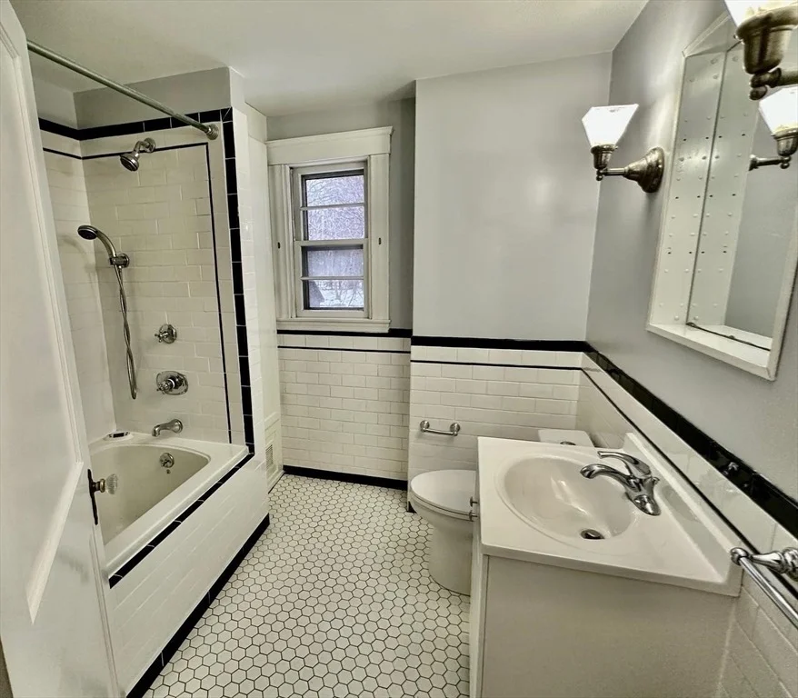Photo of 27 Spring St