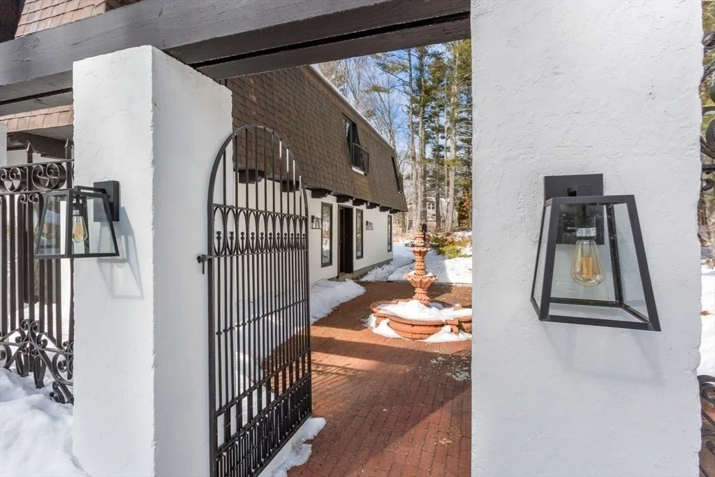Photo of 100 Daniels St