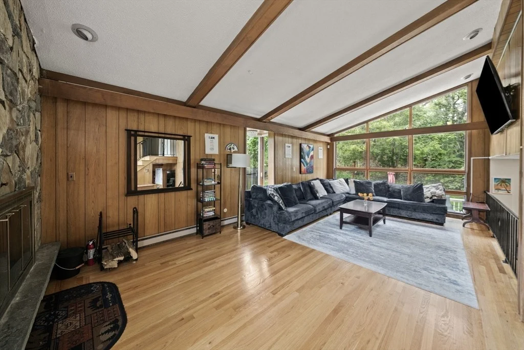 Photo of 1 Hemlock Dr