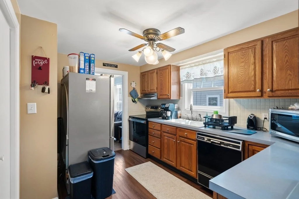 Photo of 434 Eldridge St.