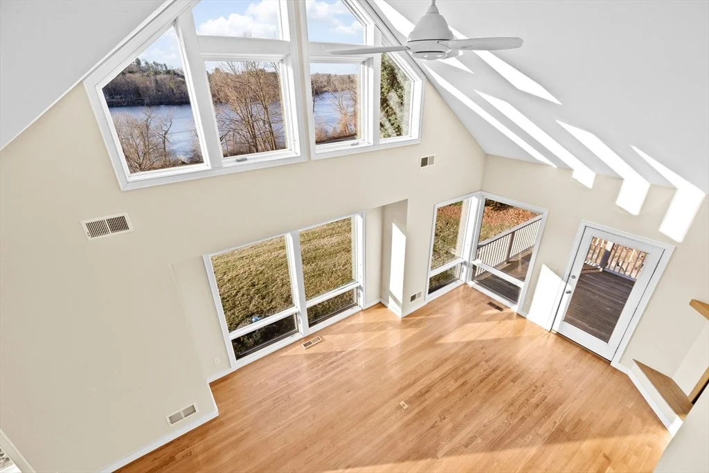 Photo of 56 River Rd