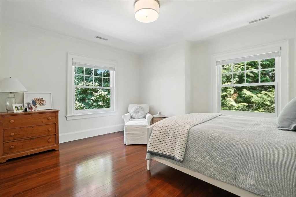 Photo of 15 Winthrop Road