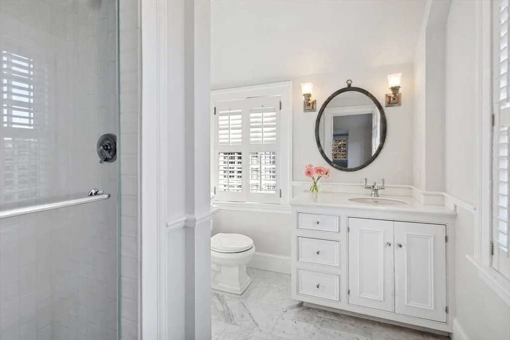 Photo of 10r Martins Lane