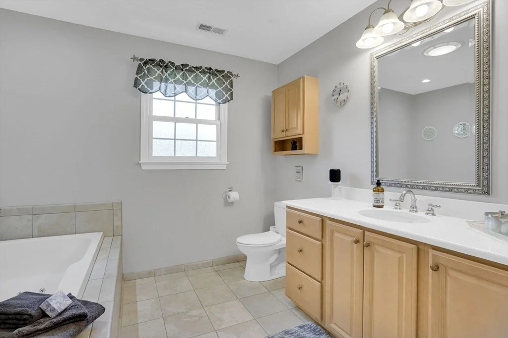 Photo of 45 Pomeroy Meadow Rd