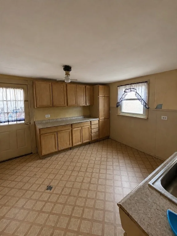 Photo of 123 Grape St