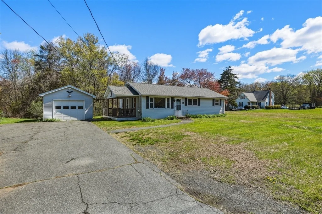 Photo of 282 Bay Rd