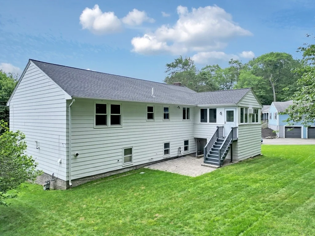 Photo of 61 Cynthia Rd