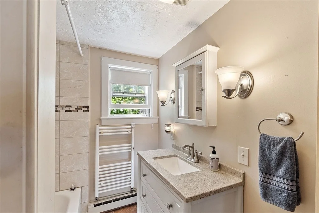 Photo of 31 Pinedale Rd